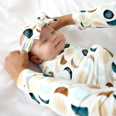 Luna Neutral Swaddle & Luxe Bow Headband Set