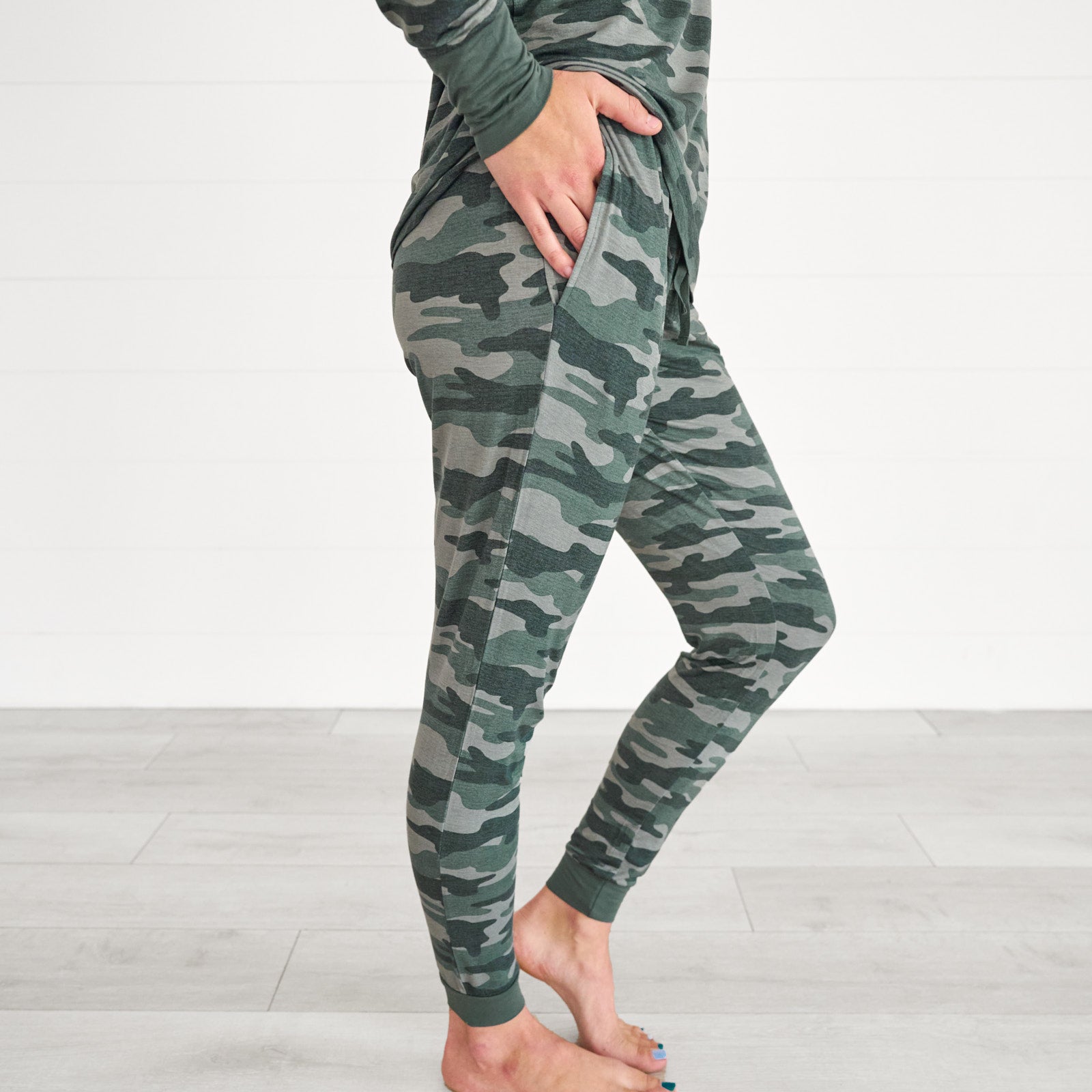 Vintage Camo Women's Pajama Pants