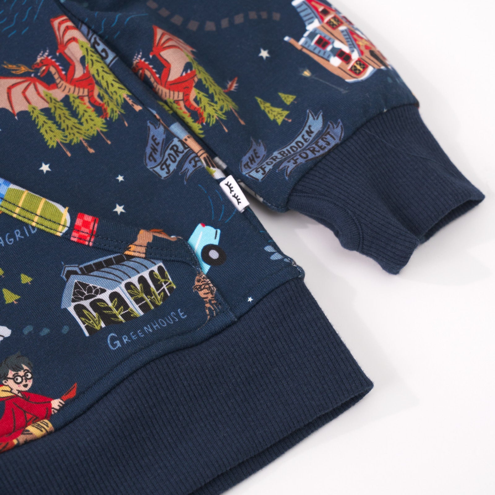Harry Potterª Evening at Hogwartsª Zip Hoodie