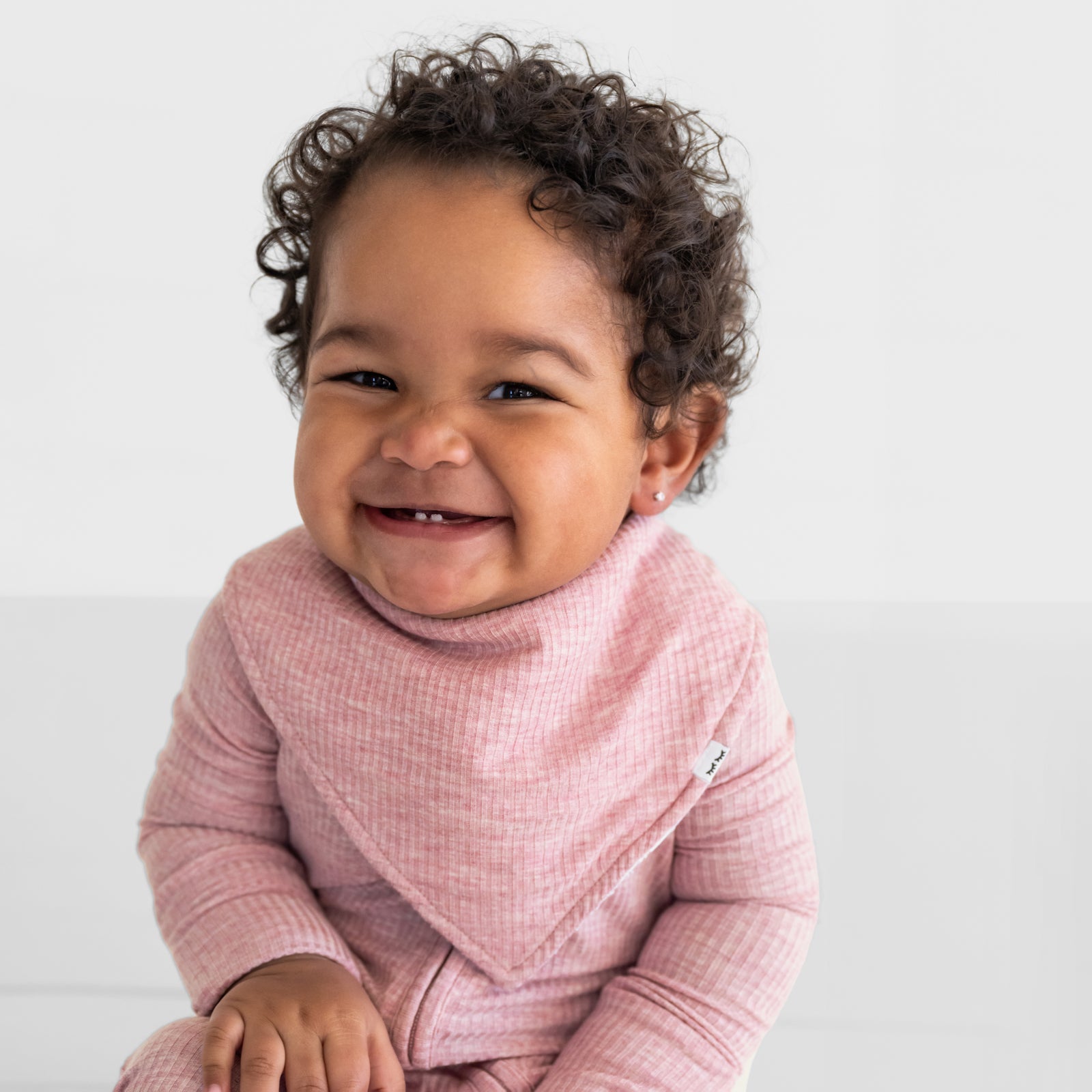 Heather Mauve Ribbed Bandana Bib