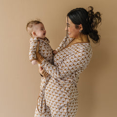 Rust Rainbows Women's Pajama Top