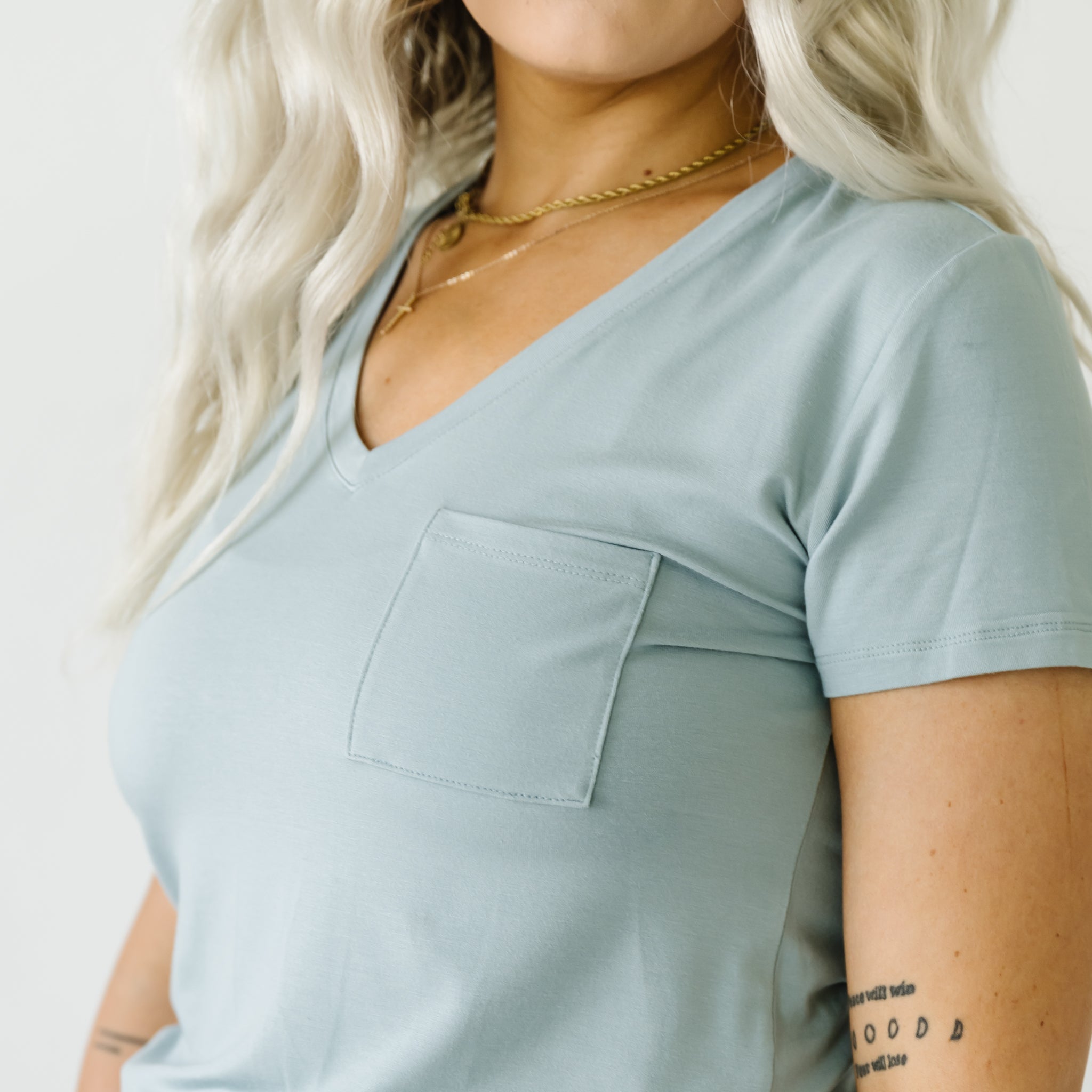 Stormy Women's Perfect Pocket Tee
